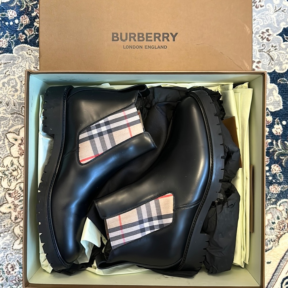 Men’s Burberry Boots